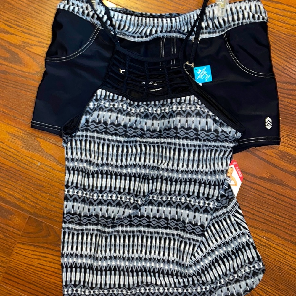 2 piece swimming suit. Brand new never worn.